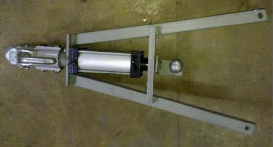 Нагружатель сцепного устройства